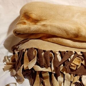 Cozy Tan and Brown Fleece Throw Blanket